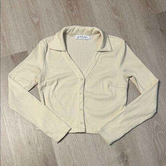 Petal & Pup Tops - Petal & Pup Christina Long Sleeve Cream Ribbed Button-Up Top Sz Small